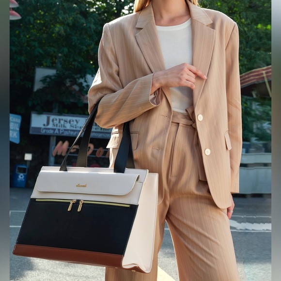 Lovevook Black, Cream, and Camel Tan Tote Bag Tablet Laptop Bag Gold Hardware - Picture 4 of 9